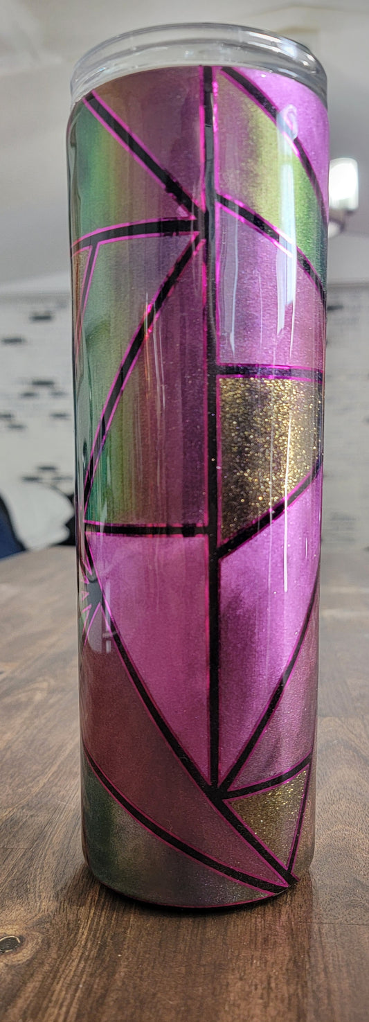 Shattered glass tumbler